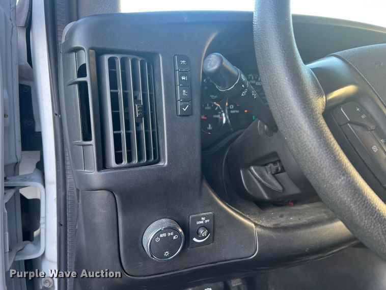 image for item MR9987 2013 Chevrolet Express G3500  ambulance