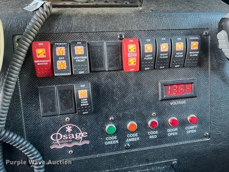 image for item MR9987 2013 Chevrolet Express G3500  ambulance