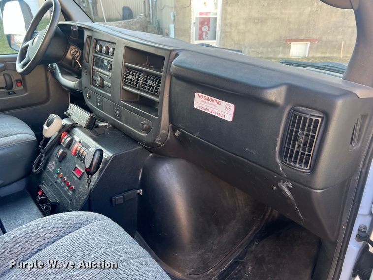 image for item MR9987 2013 Chevrolet Express G3500  ambulance