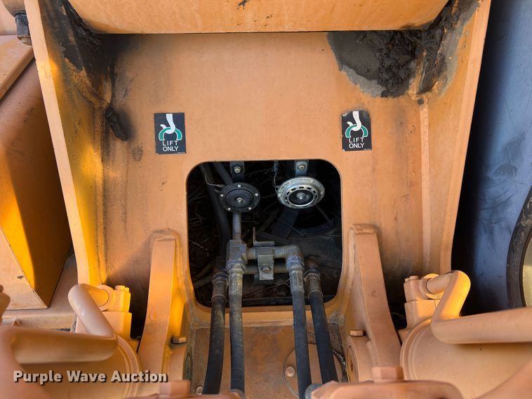 image for item MS9004 1998 Case 9020B  excavator