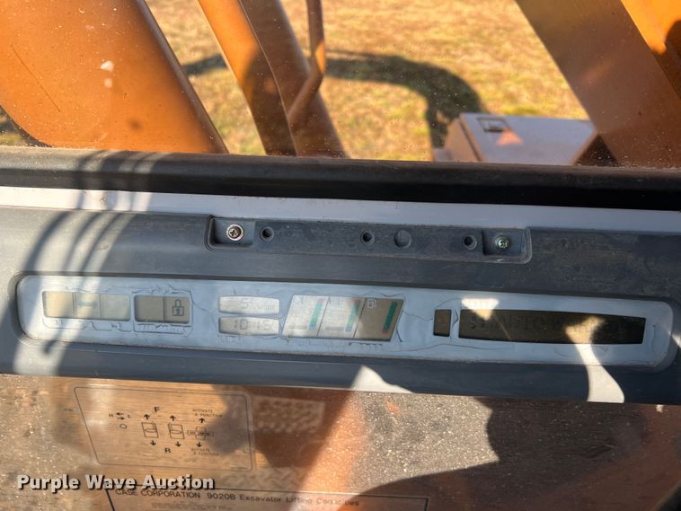 image for item MS9004 1998 Case 9020B  excavator