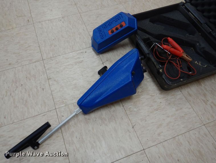 image for item MW9318 Goldak 5600  utility locator