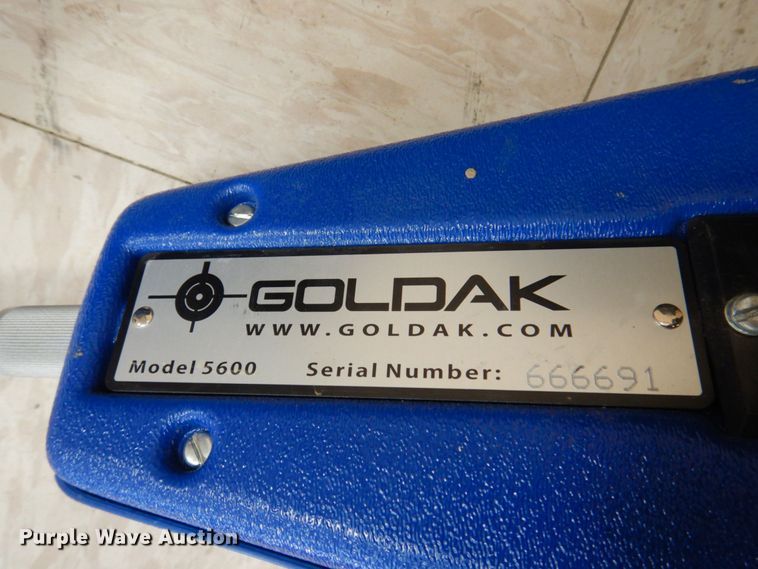 image for item MW9318 Goldak 5600  utility locator