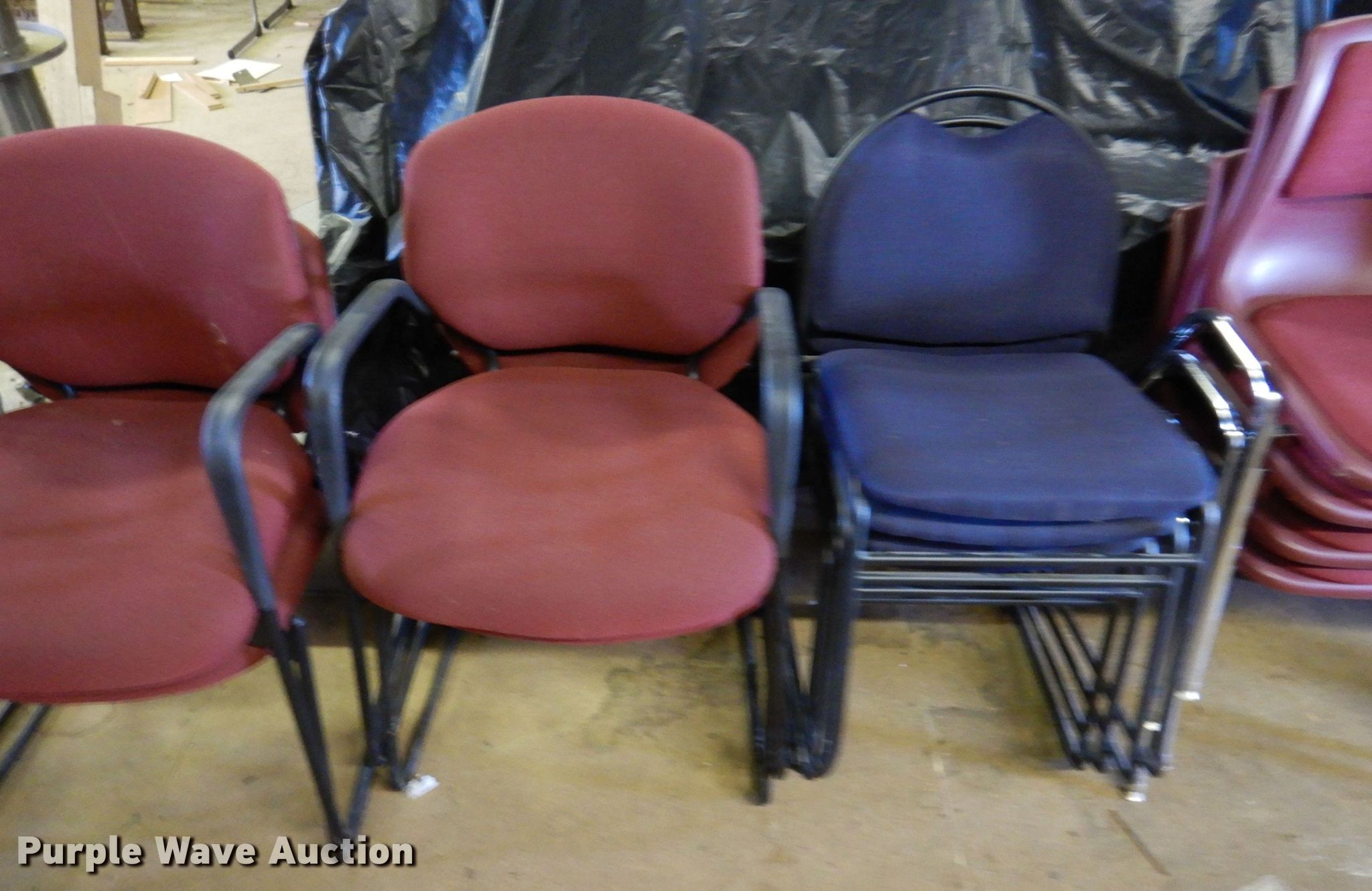 (23) chairs in Centerville, IA Item KW9293 sold Purple Wave
