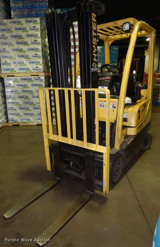 image for item DI6822 Hyster S30FT  forklift