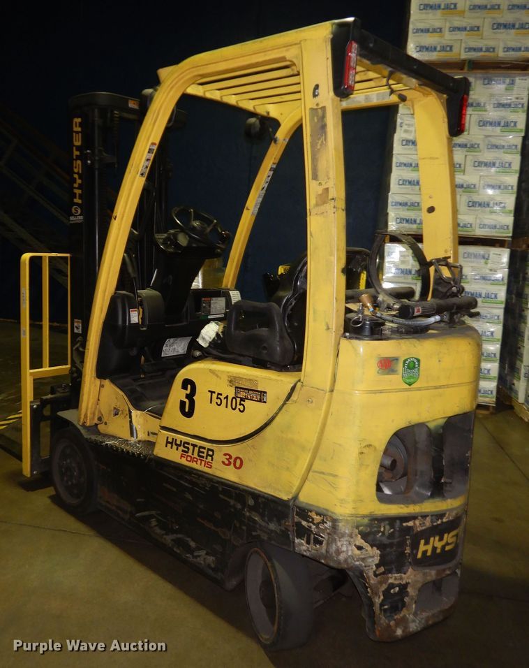 image for item DI6822 Hyster S30FT  forklift