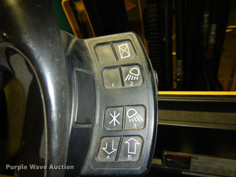 image for item DI6822 Hyster S30FT  forklift