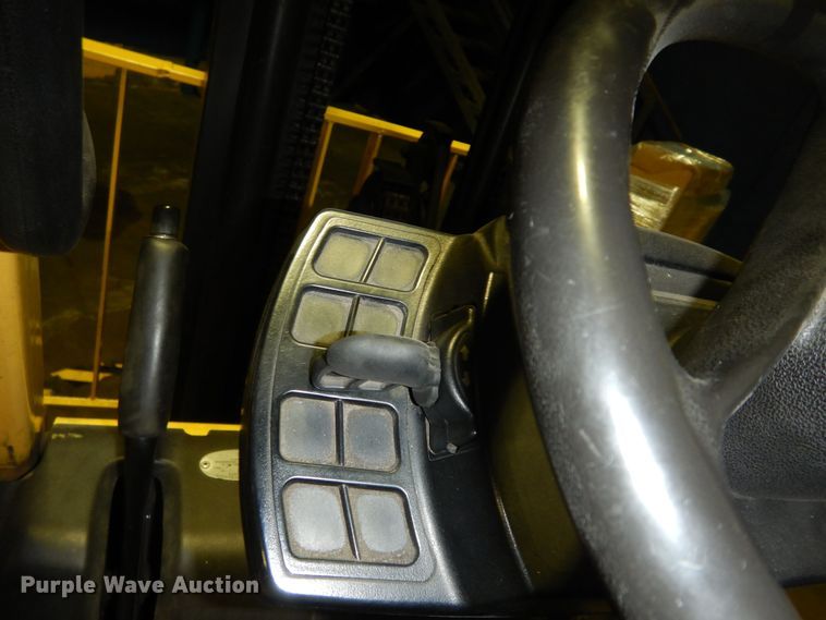 image for item DI6822 Hyster S30FT  forklift