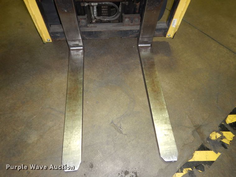 image for item DI6822 Hyster S30FT  forklift