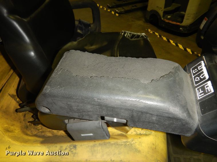 image for item DI6822 Hyster S30FT  forklift