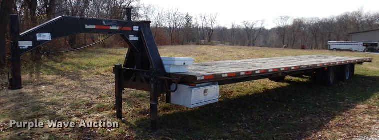 image for item DK2049 2000 Kiefer  equipment trailer
