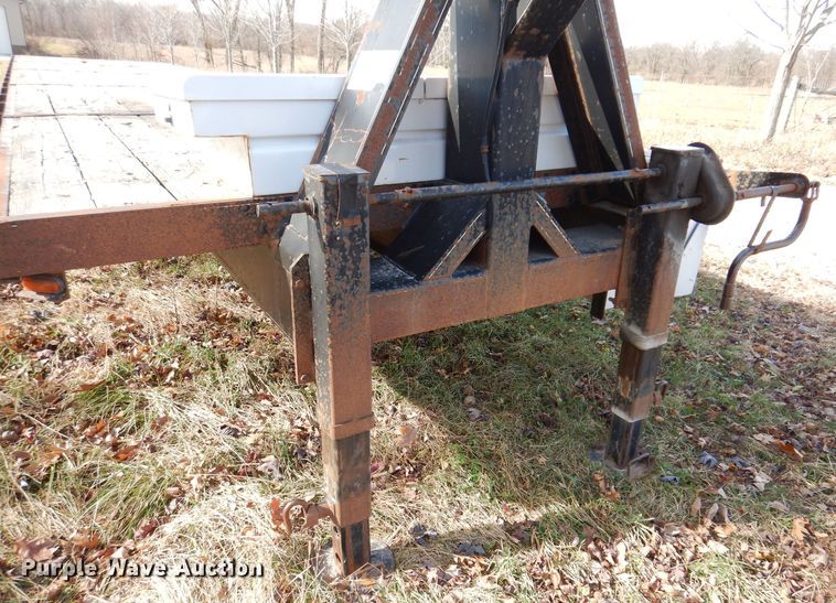 image for item DK2049 2000 Kiefer  equipment trailer