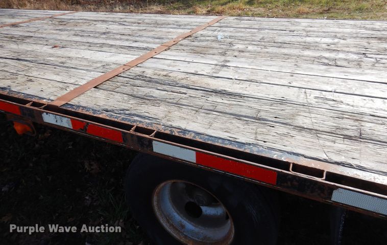 image for item DK2049 2000 Kiefer  equipment trailer