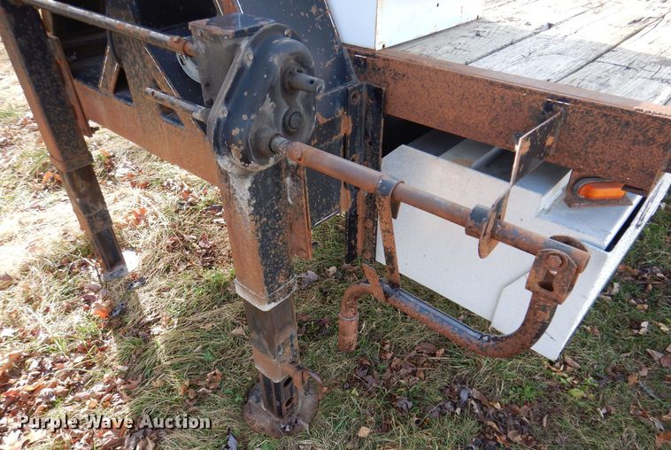 image for item DK2049 2000 Kiefer  equipment trailer