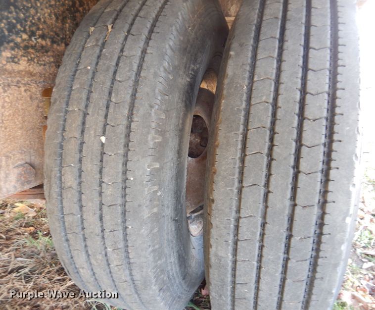 image for item DK2049 2000 Kiefer  equipment trailer