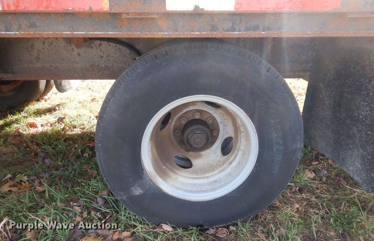 image for item DK2049 2000 Kiefer  equipment trailer