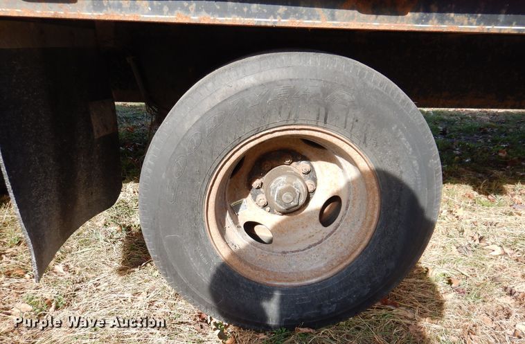 image for item DK2049 2000 Kiefer  equipment trailer