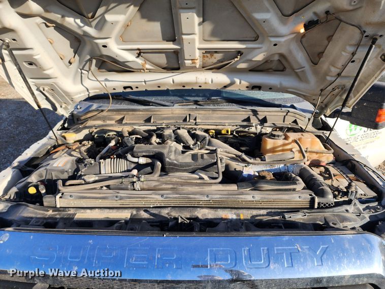 image for item DM4807 2014 Ford F550 Super Duty  flatbed truck