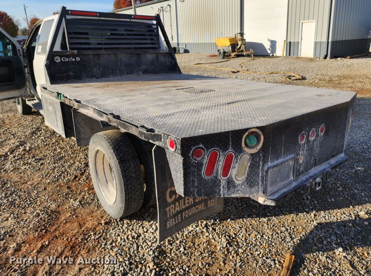 image for item DM4807 2014 Ford F550 Super Duty  flatbed truck