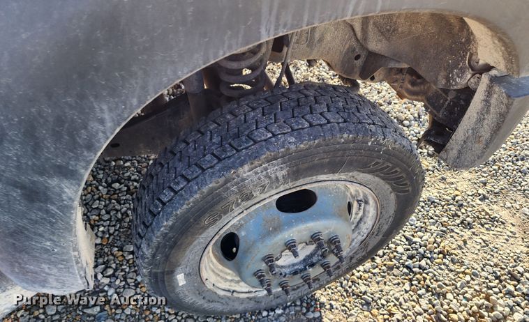 image for item DM4807 2014 Ford F550 Super Duty  flatbed truck