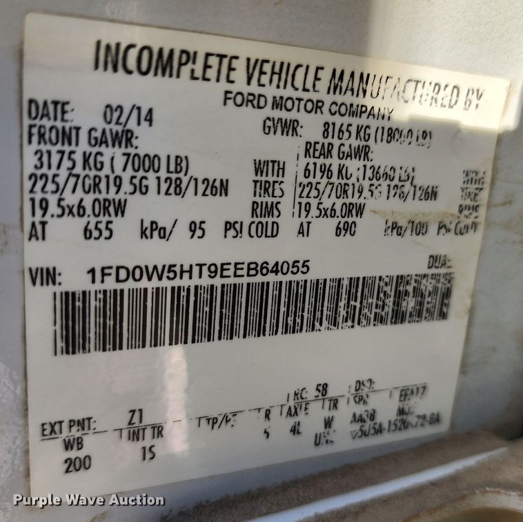 image for item DM4807 2014 Ford F550 Super Duty  flatbed truck