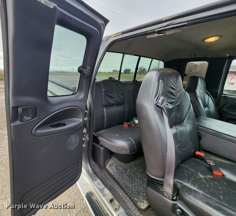 image for item DM4865 2002 Dodge Ram 2500  Quad Cab pickup truck