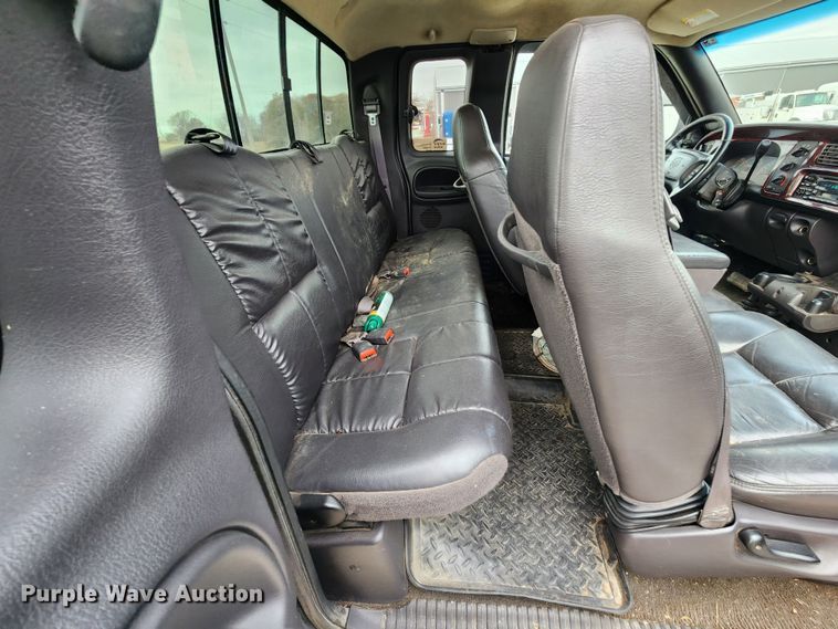 image for item DM4865 2002 Dodge Ram 2500  Quad Cab pickup truck