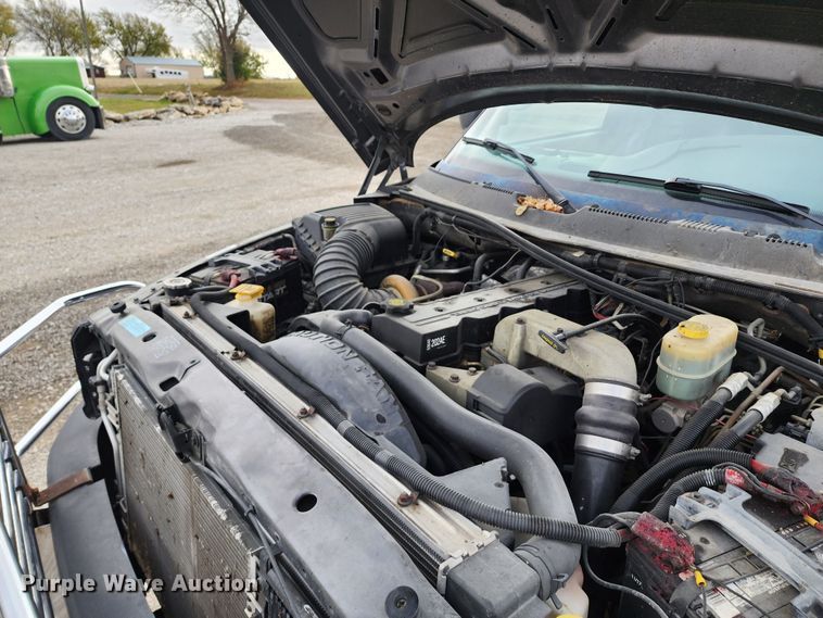 image for item DM4865 2002 Dodge Ram 2500  Quad Cab pickup truck