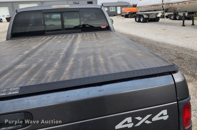 image for item DM4865 2002 Dodge Ram 2500  Quad Cab pickup truck