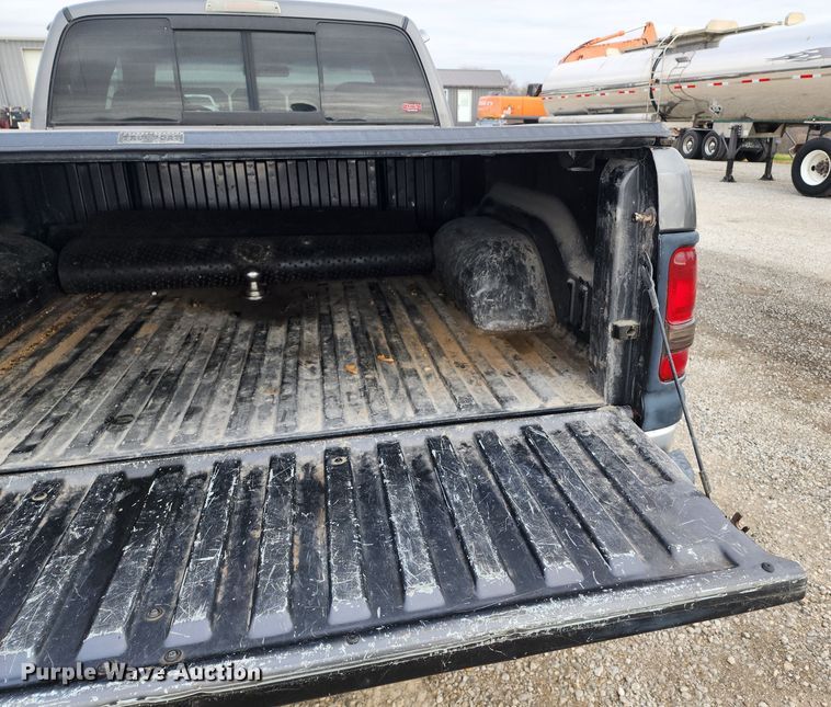 image for item DM4865 2002 Dodge Ram 2500  Quad Cab pickup truck