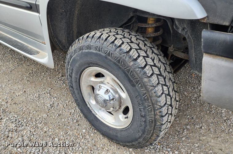 image for item DM4865 2002 Dodge Ram 2500  Quad Cab pickup truck