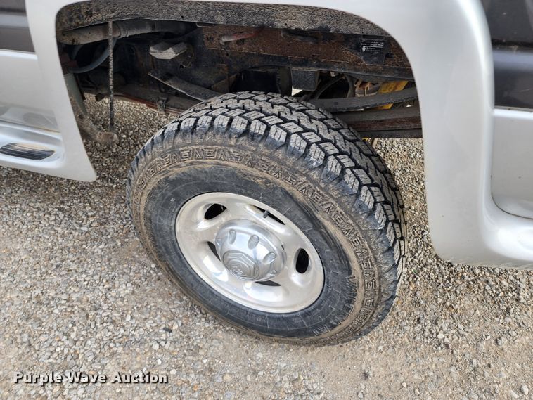 image for item DM4865 2002 Dodge Ram 2500  Quad Cab pickup truck