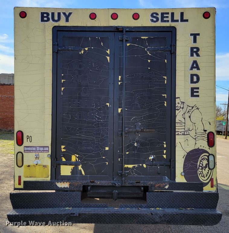 image for item DM8088 1999 Chevrolet Express G3500  box truck