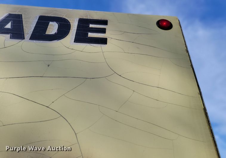 image for item DM8088 1999 Chevrolet Express G3500  box truck