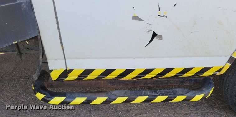 image for item DM8088 1999 Chevrolet Express G3500  box truck