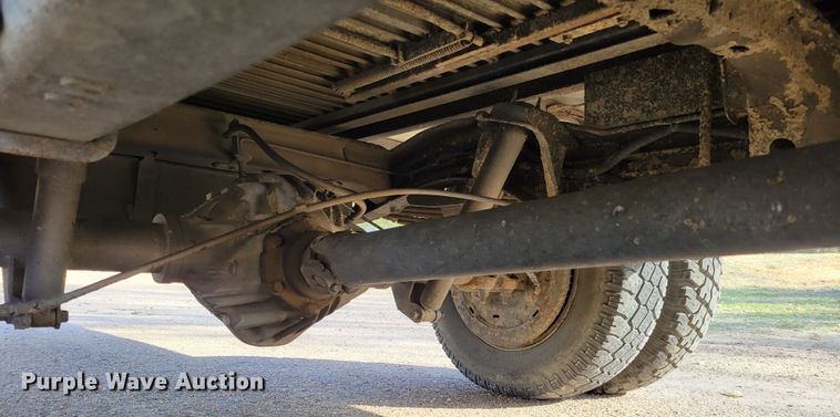 image for item DM8088 1999 Chevrolet Express G3500  box truck