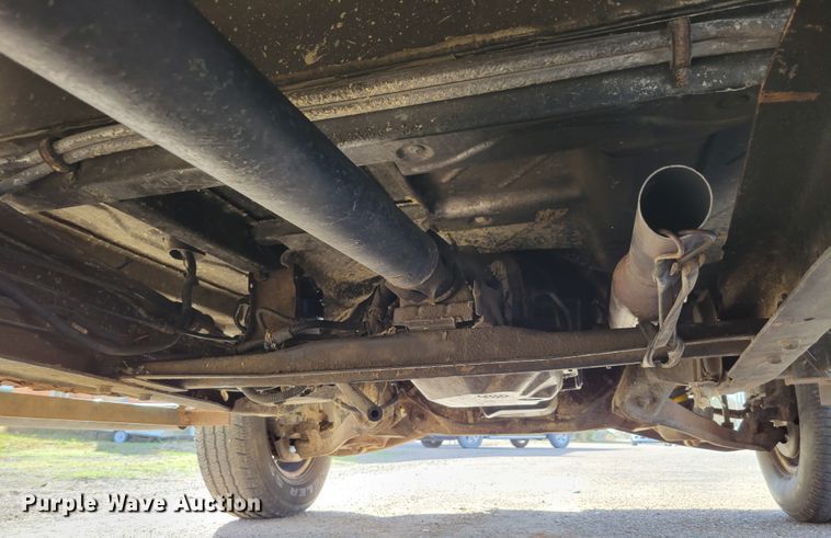 image for item DM8088 1999 Chevrolet Express G3500  box truck