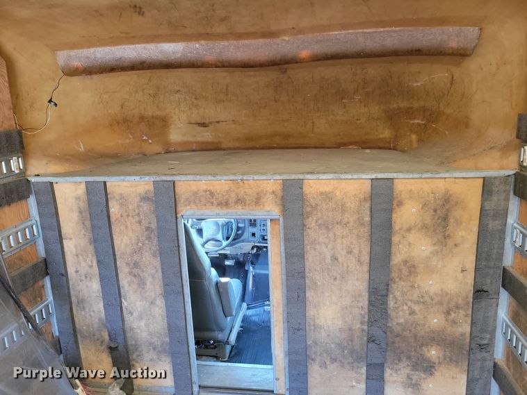 image for item DM8088 1999 Chevrolet Express G3500  box truck