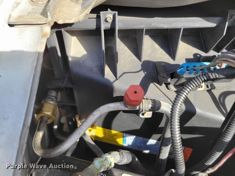 image for item DM8088 1999 Chevrolet Express G3500  box truck