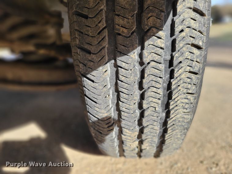 image for item DM8088 1999 Chevrolet Express G3500  box truck