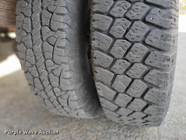 image for item DM8088 1999 Chevrolet Express G3500  box truck