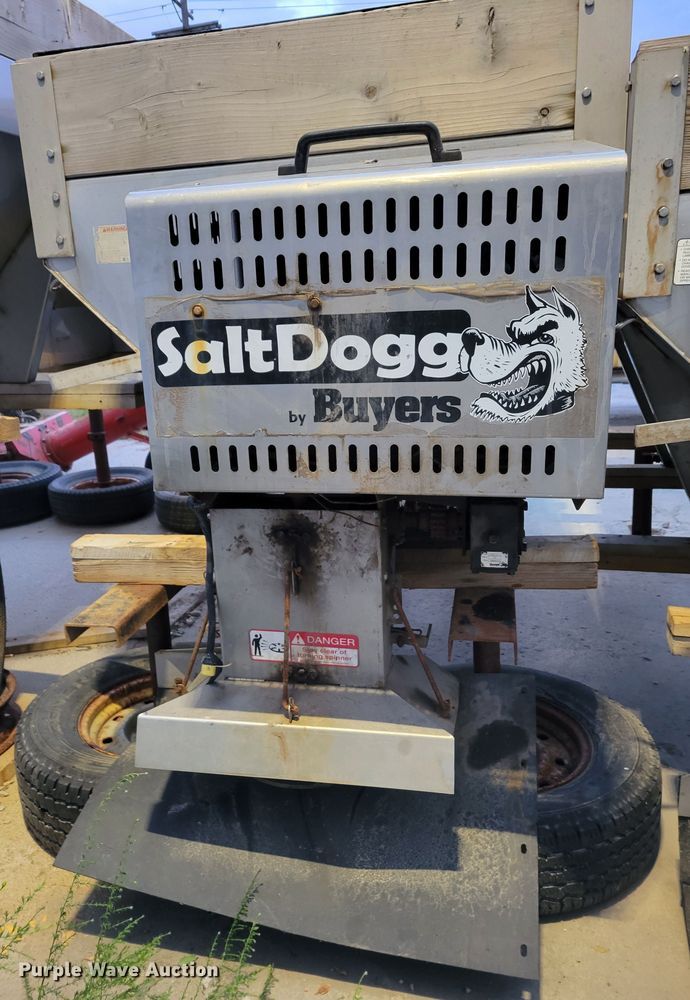 image for item DM8092 (3) Byers SaltDogg spreaders