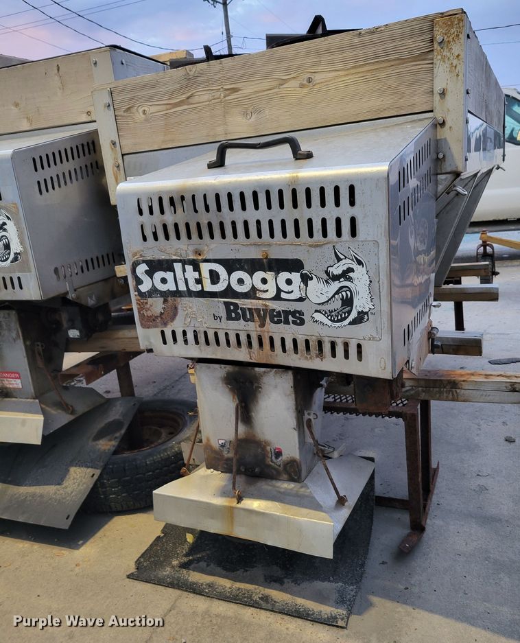 image for item DM8092 (3) Byers SaltDogg spreaders