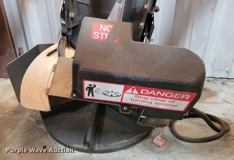 image for item DM8092 (3) Byers SaltDogg spreaders