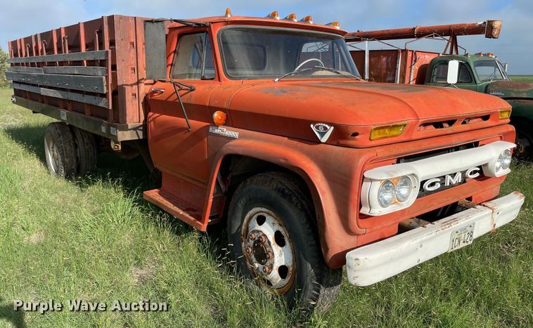 image for item DN5172 1966 GMC 4000  grain truck