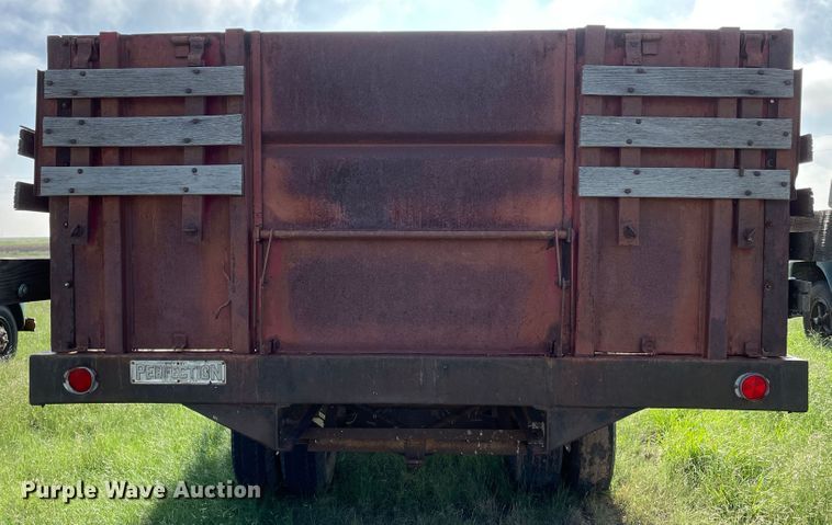 image for item DN5172 1966 GMC 4000  grain truck