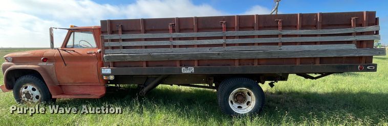 image for item DN5172 1966 GMC 4000  grain truck