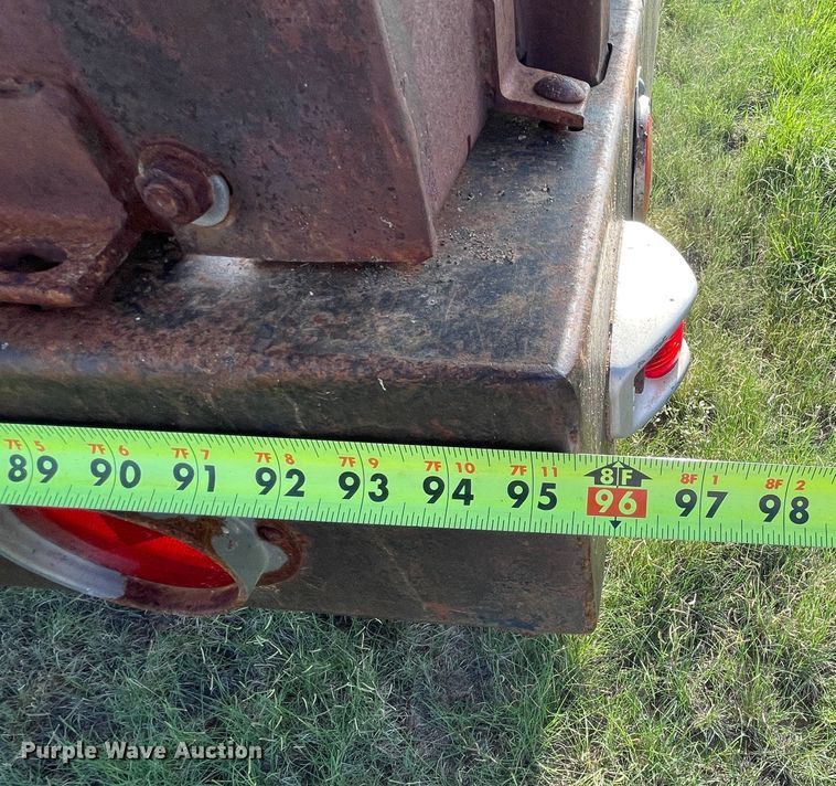 image for item DN5172 1966 GMC 4000  grain truck