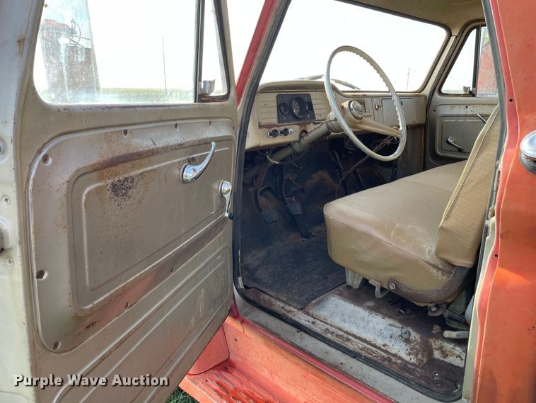 image for item DN5172 1966 GMC 4000  grain truck