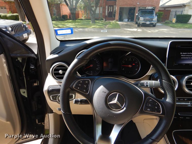 image for item DO1657 2019 Mercedes Benz GLC 300  SUV